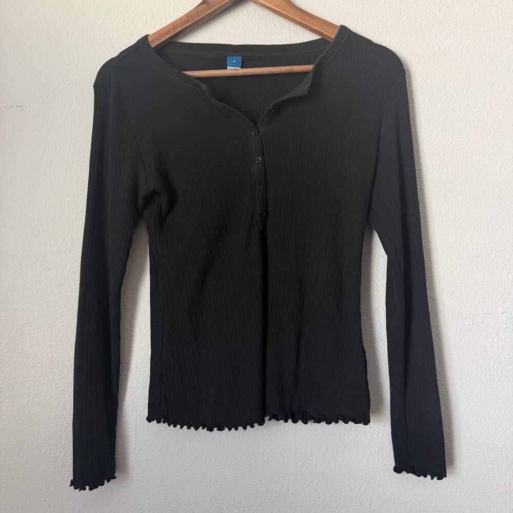 Old Navy Black Ribbed Henley Top Medium Long Sleeve Lettuce Hem Y2K